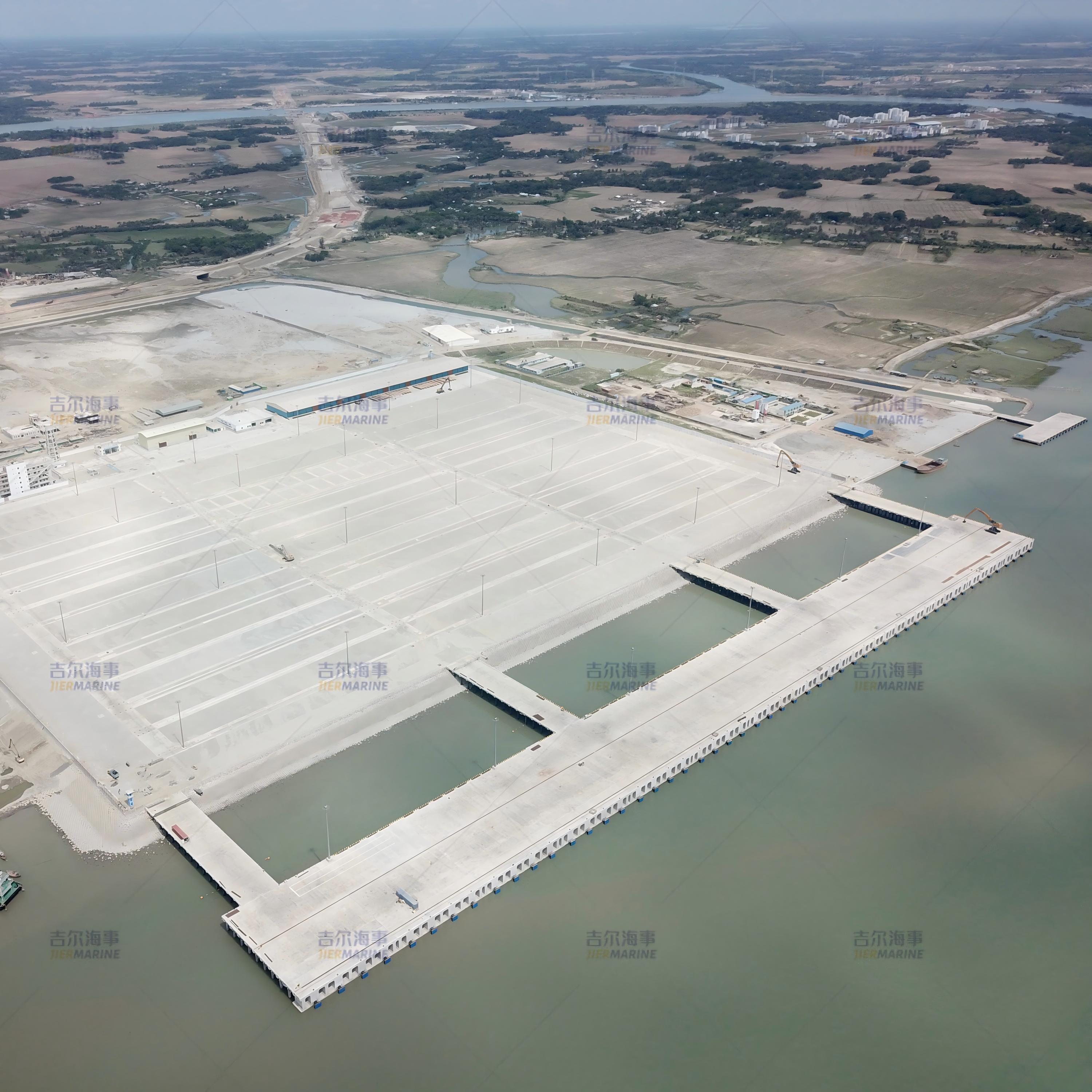 قمنا بتركيب حواجز لمحطة ميناء بايرا